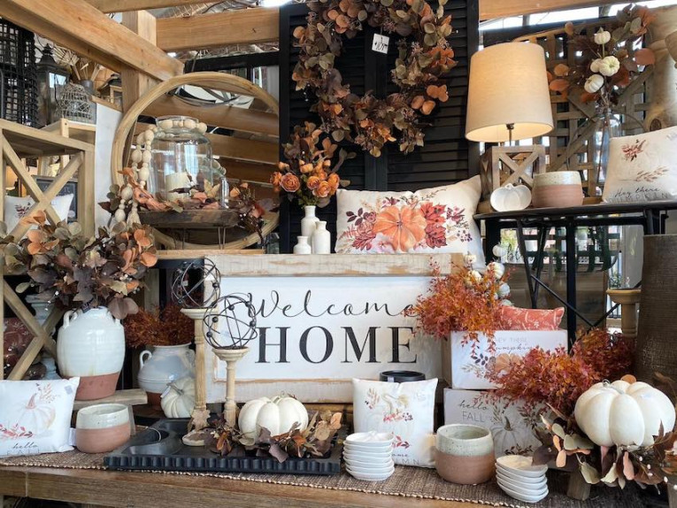 Amazing Home Decor + Furniture Stores in the Omaha Area - The