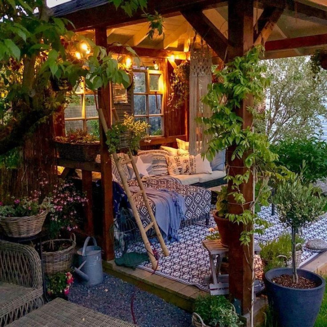 BOHEMIAN GARDEN IDEAS FOR MORE COLORFUL OUTDOOR