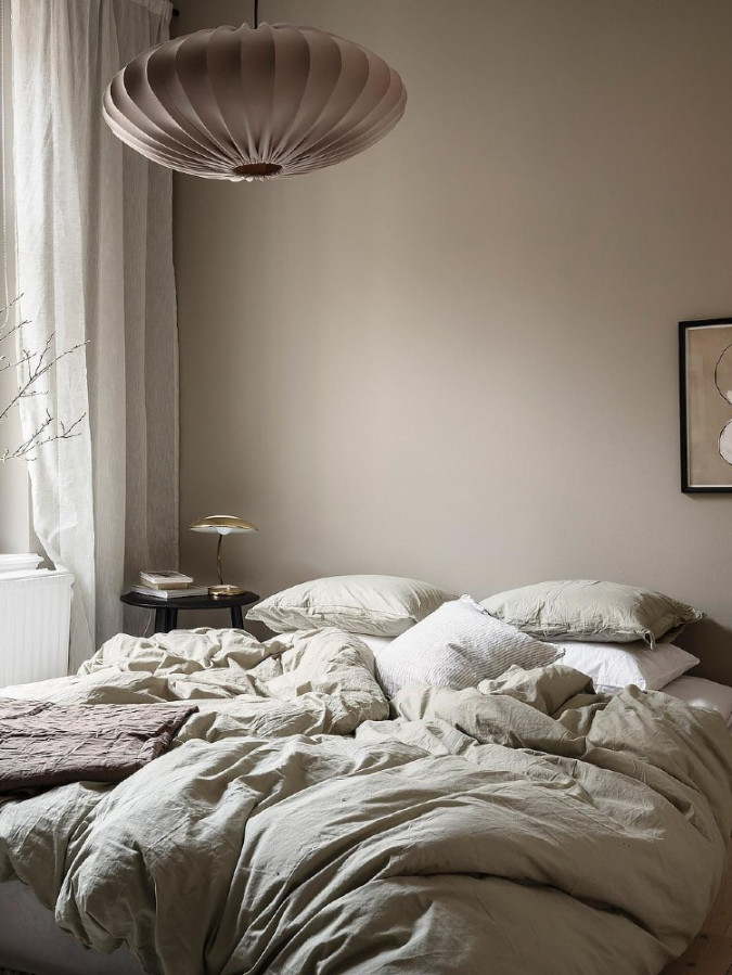 Cosy and calm beige bedroom ideas with Scandinavian style - DIY