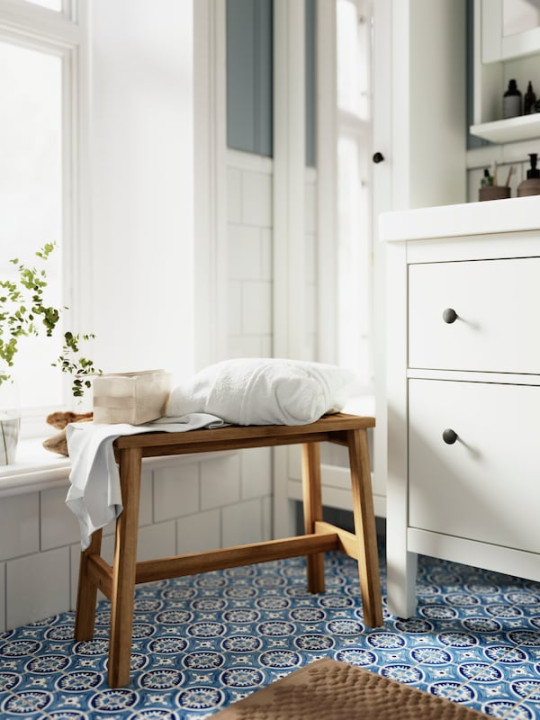 Elegant bathroom ideas with HEMNES bathroom furniture - IKEA