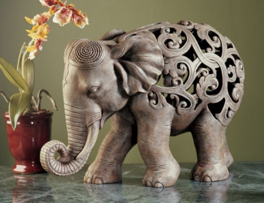 Elephant Home Decor:  Elephant Figurines & Home