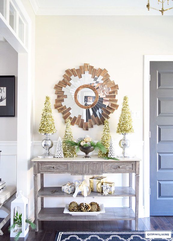 FRONT ENTRYWAY DECORATING IDEAS FOR EVERY SEASON