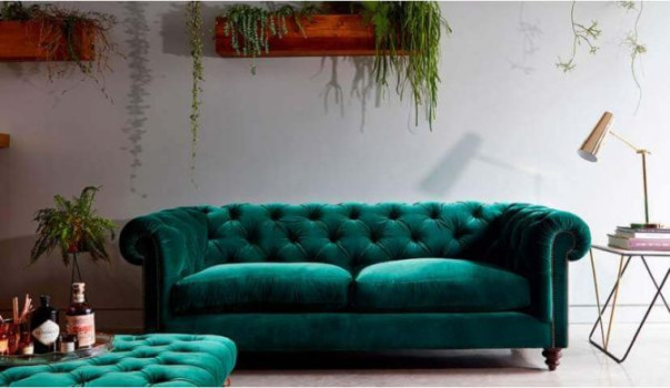 How to Decorate with a Green Sofa