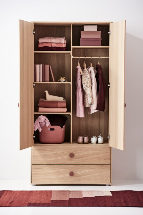 NARROW WARDROBE - CHERRY