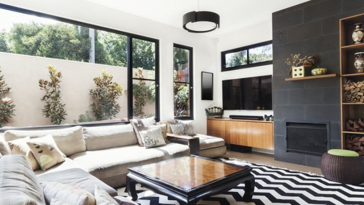 No Gray Area: How to Slay the Black-and-White Home Decor Trend