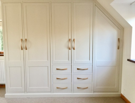 SHAKER STYLE WARDROBES - Country - Bedroom - Oxfordshire - by