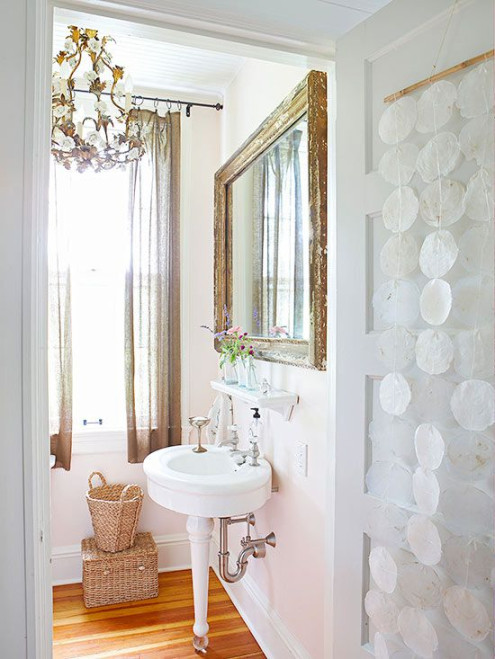 These Vintage Bathroom Ideas Are Gorgeous and Timeless