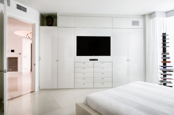 Wardrobe/TV Unit - Contemporary - Bedroom - Miami - by Mezzanotte