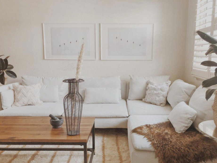 You will love these  living rooms in white!